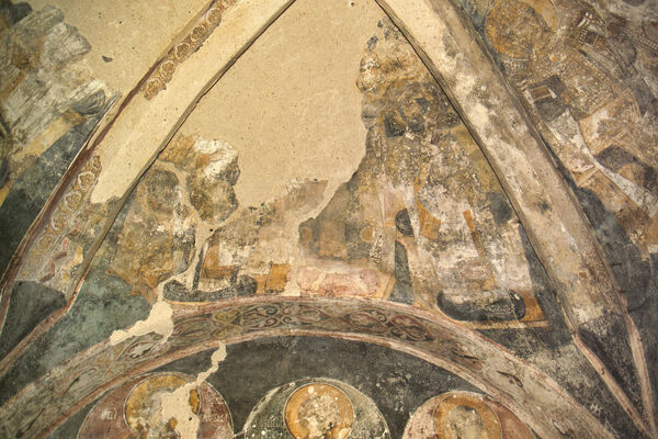 Chapel's cross-shaped vault: Serbian Medieval Congresses