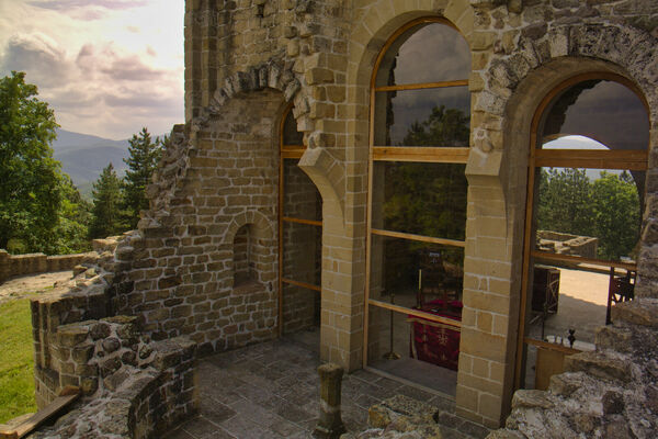 Church architecture and surroundings