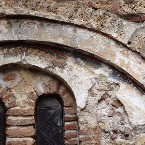 Fresco fragments in the lunette on the western facade