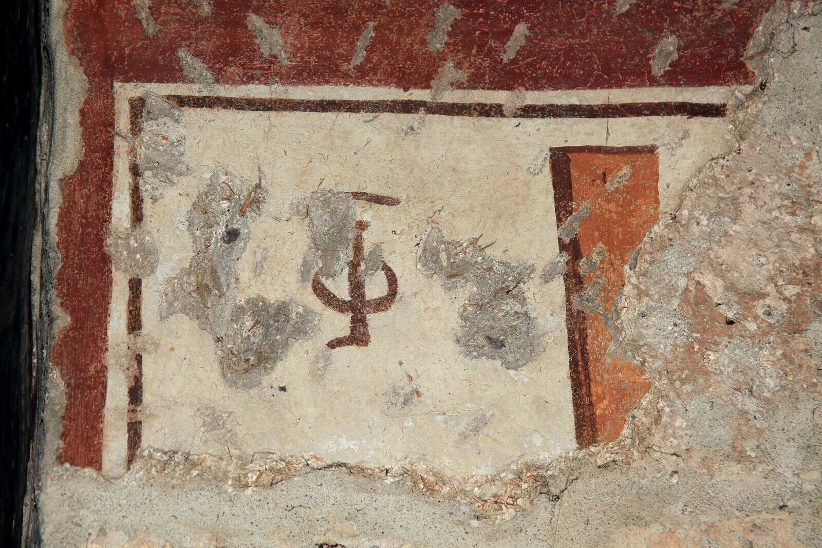 Remnants of the painted cross, south doorjamb