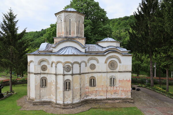 Северна страна цркве