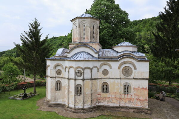 Северна страна цркве