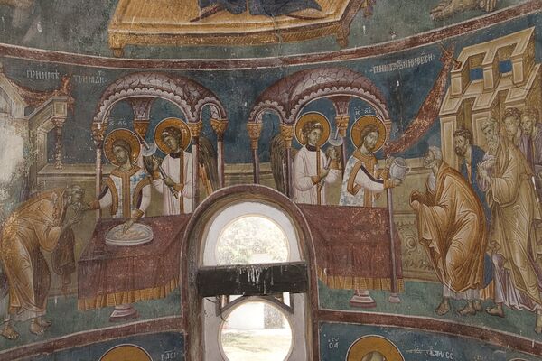 Communion of the Apostles, detail