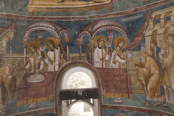 Communion of the Apostles, detail