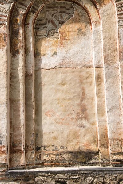 Painting of the western blind arch of the southern facade