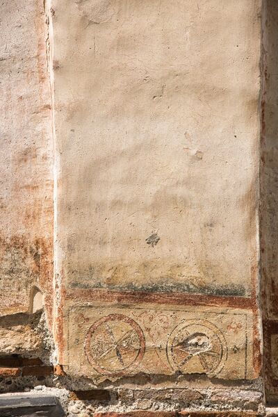 Decoration of the eastern pilaster plinth