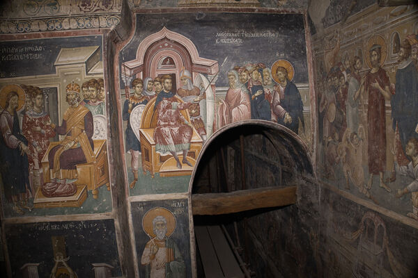 Пилат предаје Христа Јеврејима