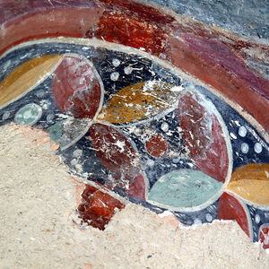 Ornamental band in the dome window