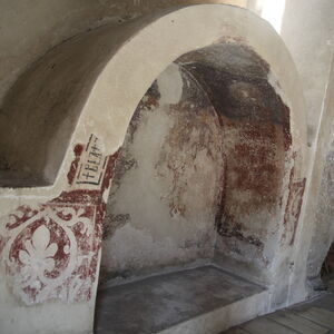 Arcosolium over the tomb with remains of the wall paintings