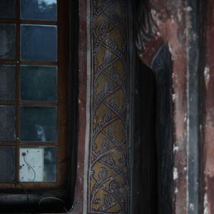 Ornamental band beside the window on south wall