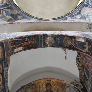 View of the sanctuary vault and the triumphal arch