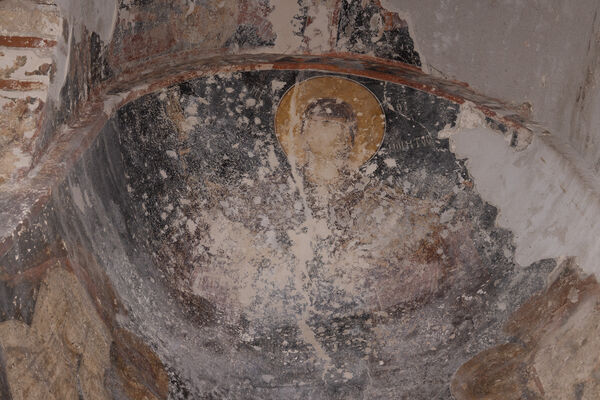 Virgin Mary and two angels, detail